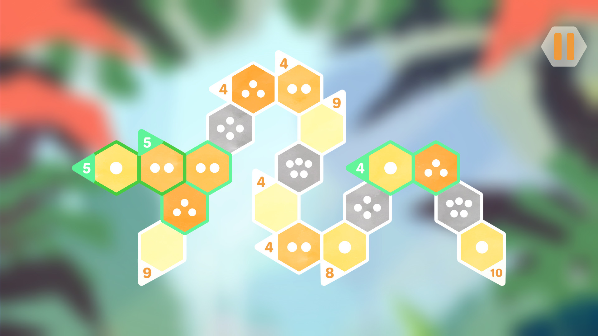 Hexologic：在六边形格子内填写点数，使三个方向上的数字总和符合边缘提示；不规则六角拼接形成独立小棋盘。